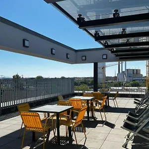 - The Niu, Leo By Ihg Hotell